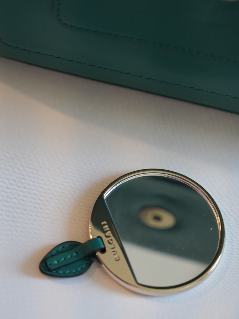 BVLGARI SERPENTI FOREVER Medium Calfskin Green - Picture 16 of 16